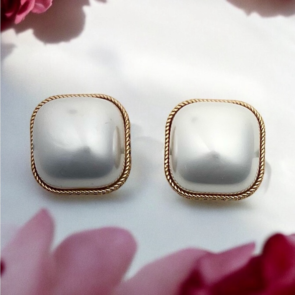 Elegant and Exclusive Square Pearl Zircon 18k Gold Plated Jewelry Made in Brazil